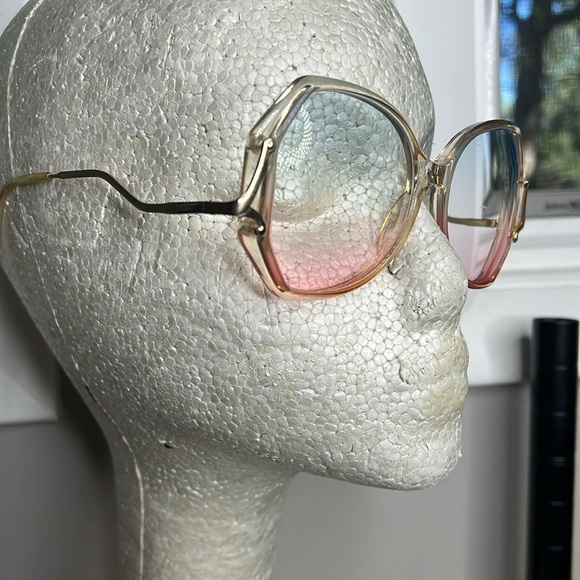 Luxottica Alexandra Vintage Sunglasses Clear Lucite Blue Pink Gradient Lenses main image 8